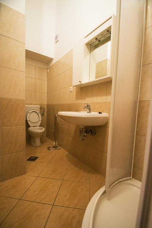 Apartmani I Sobe Grga Starigrad Paklenica Exterior foto