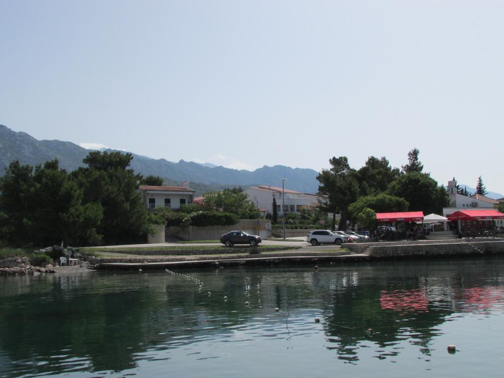 Apartmani I Sobe Grga Starigrad Paklenica Exterior foto